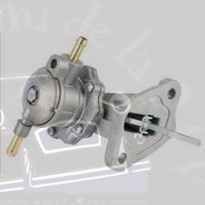 Pompe à essence Traction 7, 9 et 11 CV avec levier d'armorçage
